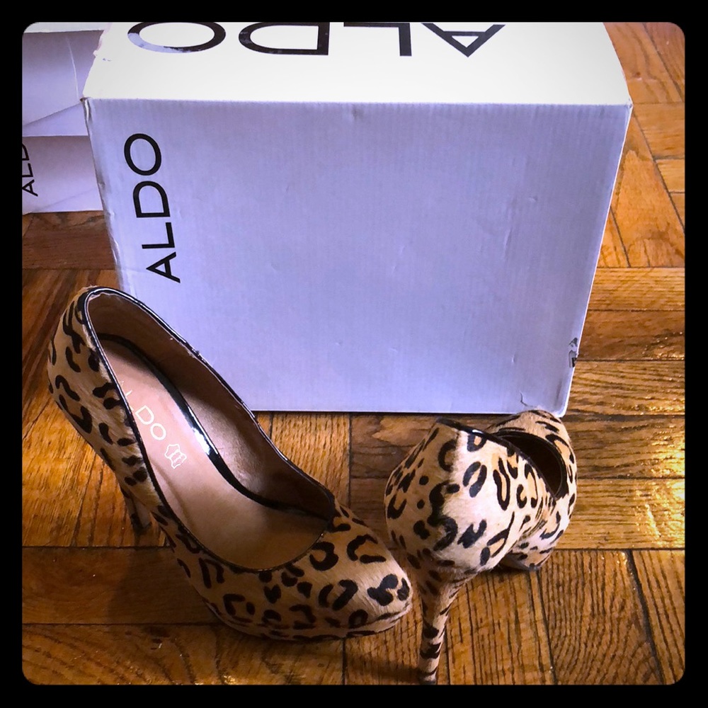 Aldo heels gently used comes with box